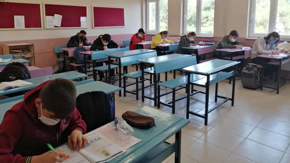 Bigep kapsamında gerçekleştirilen 7 ve 8.sınıflar il geneli deneme sınavı yapıldı.
